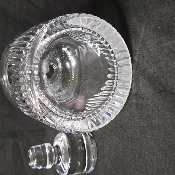Clear Crystal Glass Decanter - Picture 4 of 6
